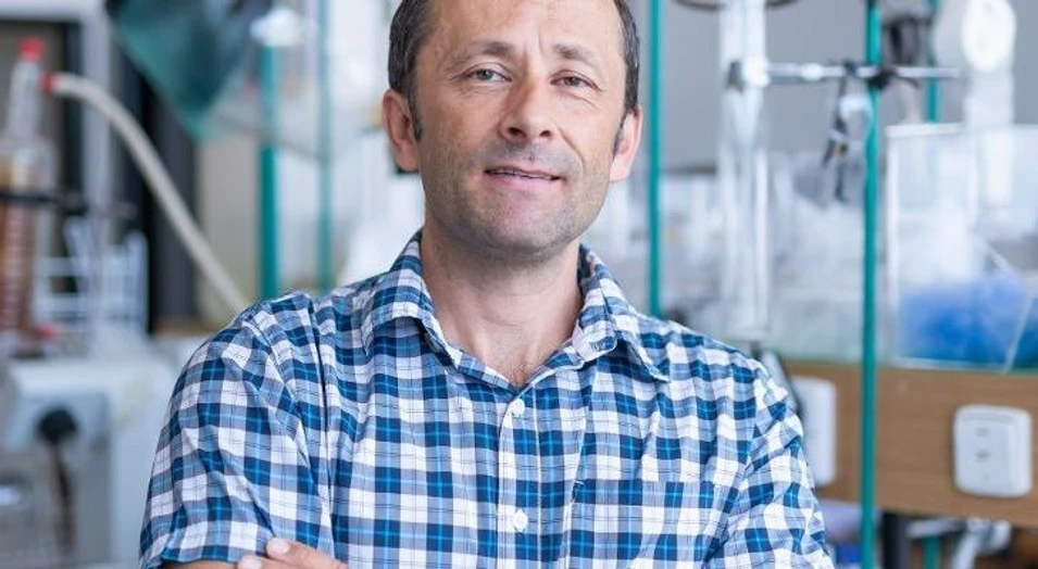 <p><strong>AVČR: </strong>S Tomášem Etrychem o polymerech, které umí chirurgům zobrazit zhoubný nádor<br>&nbsp;</p>