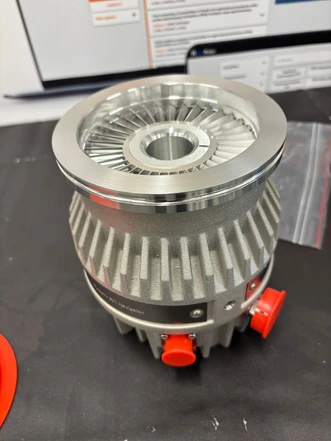 Agilent Turbo-V 301 Navigator turbomolekulární čerpadlo, 9698918M006 (Testované)