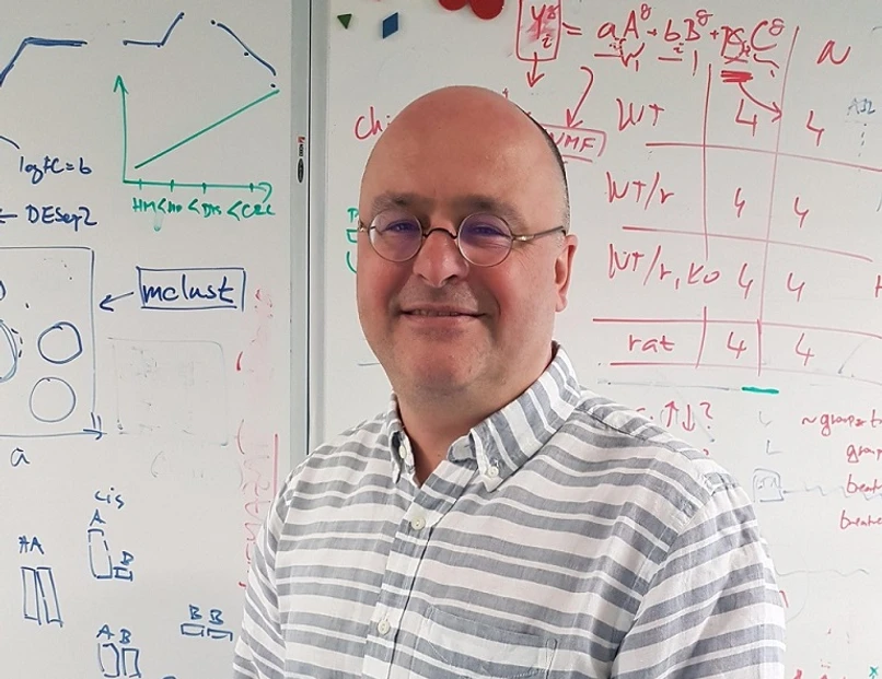 Akademie věd ČR: Je potřeba vědět, jaké varianty se u nás vyskytují, říká Jan Pačes