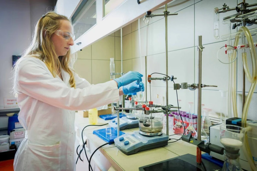 CXI TUL: Dokonalý skluz, dlouhá stopa v přírodě. PFAS a hledání řešení