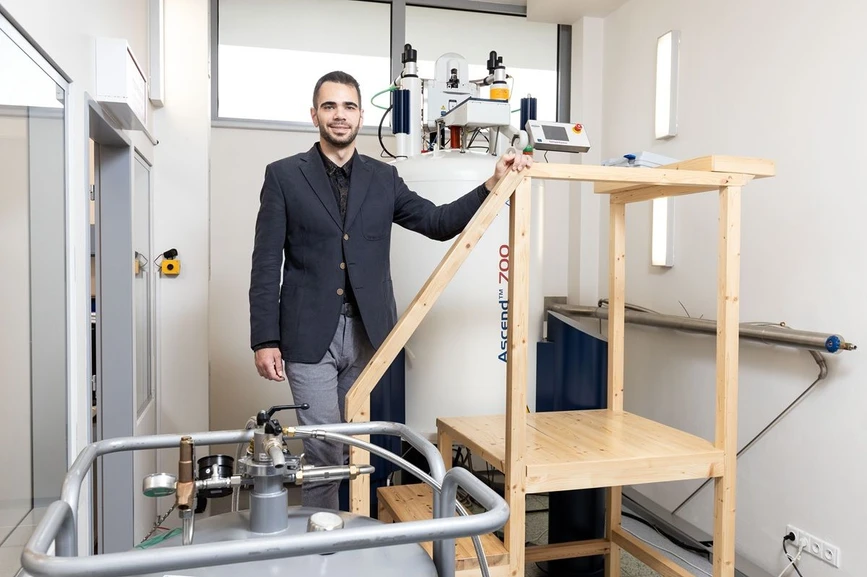 Forum: magazín Univerzity Karlovy/Michal Novotný: Společná cesta k patentu: Jak UK a Contipro tvoří inovace