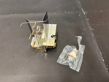 Agilent příslušenství k HED detektoru, W-iris čočky, G7002-80105 (Testováno)