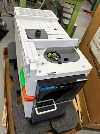 Agilent Intuvo 9000 plynový chromatograf, S/SL, FID, AUX, G3950A (Bazar)