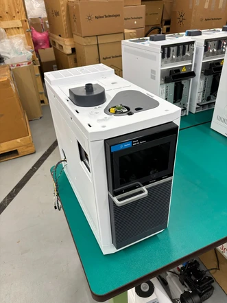 Agilent Intuvo 9000 plynový chromatograf, S/SL, FID, AUX, MS, G3950A (Bazar)