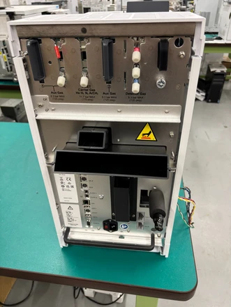 Agilent Intuvo 9000 plynový chromatograf, S/SL, FID, AUX, MS, G3950A (Bazar)