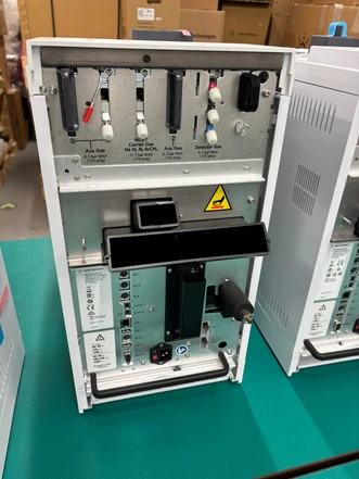Agilent Intuvo 9000 plynový chromatograf, S/SL, FID, AUX, MS, G3950A (Bazar)