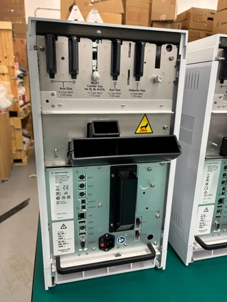 Agilent Intuvo 9000 plynový chromatograf, S/SL inlet, G3950A (Bazar)