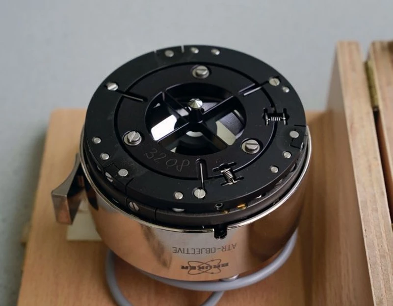 Optik Instruments - Bruker HYPERION II - 15x Grazing Angle Objective-1.jpg