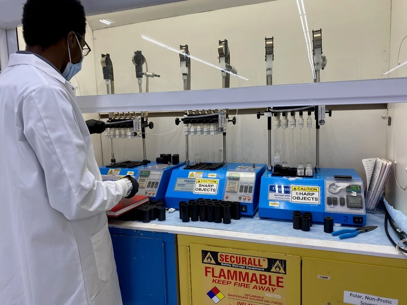 <p><strong>Organomation:</strong> Alternativy k tradičním digestořím: Komplexní průvodce laboratorními ochrannými systémy</p>