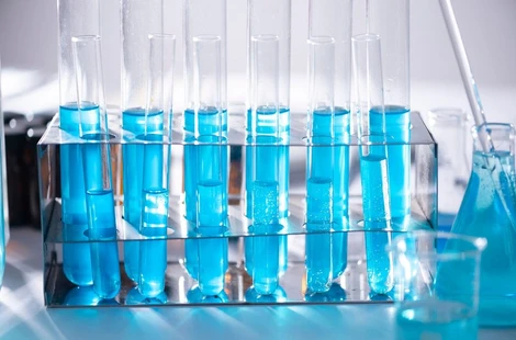 Role odpařování dusíkem při výměně rozpouštědel