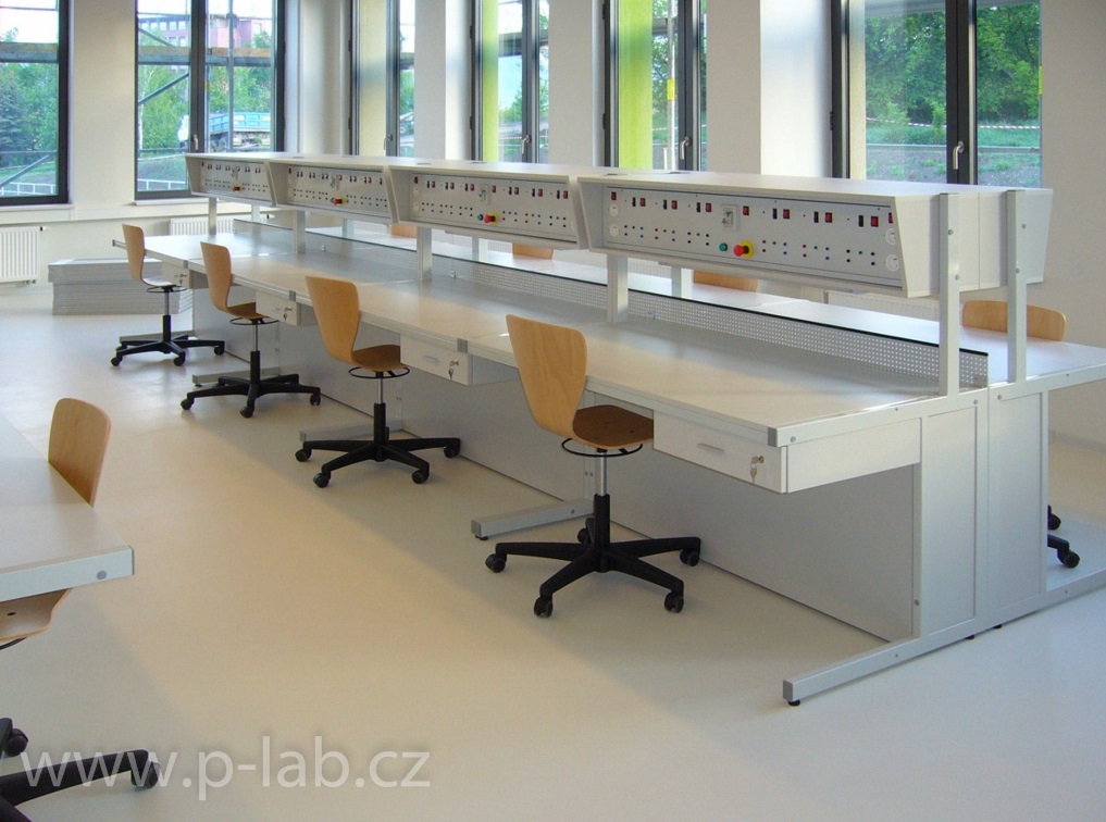 P-LAB - Laboratorní nábytek české výroby