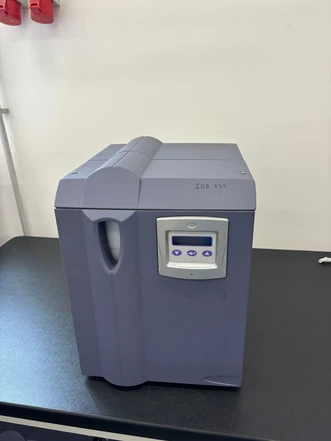 Parker Hannifin Generátor ultračistého vodíku pro GC a GC/MS (>99,9999 %), 110H-MD (Testované)