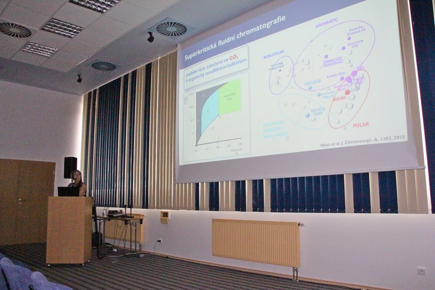 Škola hmotnostní spektrometrie: 26. Škola MS 2025 - SFC-MS jako univerzální nástroj pro analýzu rostlinných extraktů (Kateřina Plachká)