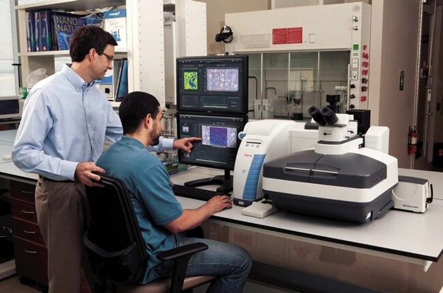 Thermo Scientific DXR3xi Ramanův zobrazovací mikroskop