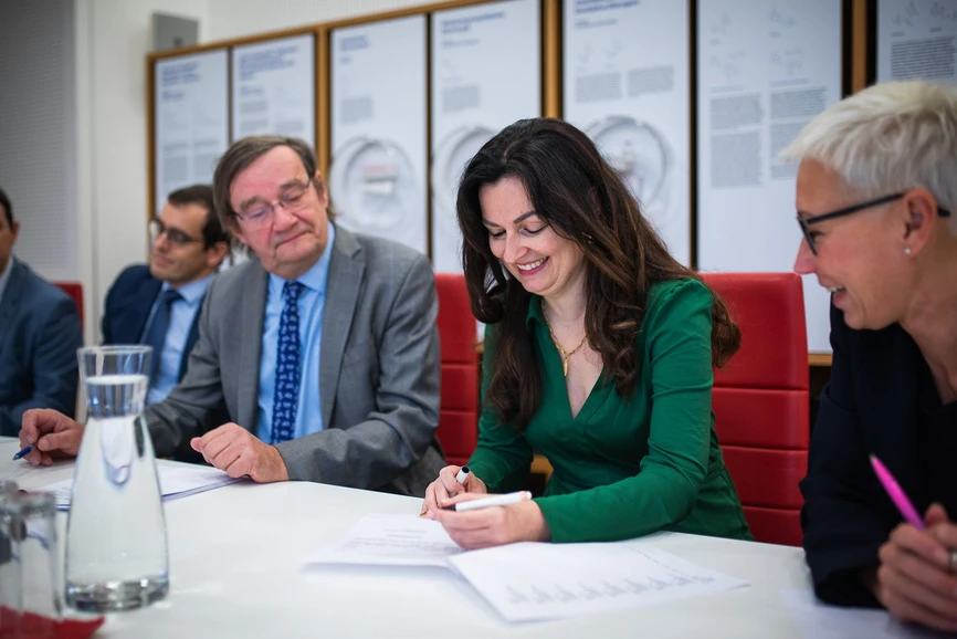 Tomáš Belloň / ÚOCHB: Dr. Zuzana Kečkéšová, ÚOCHB AV ČR, založení firmy Taveren Therapeutics