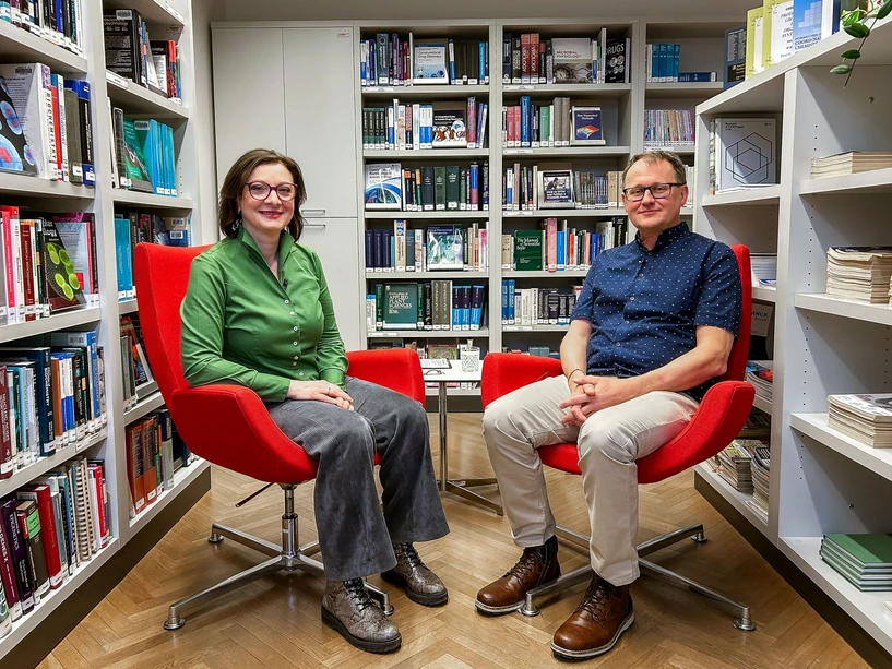 ÚOCHB/Tomáš Belloň: Podcast CHEmic #75 – IT bylo dříve záležitostí nadšenců, dnes jde o klíčovou součást vědy